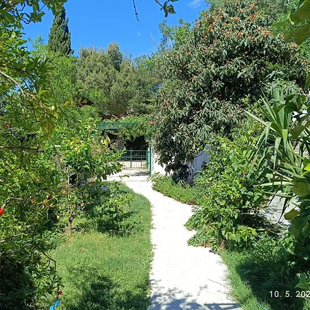 Leonica Appartement *