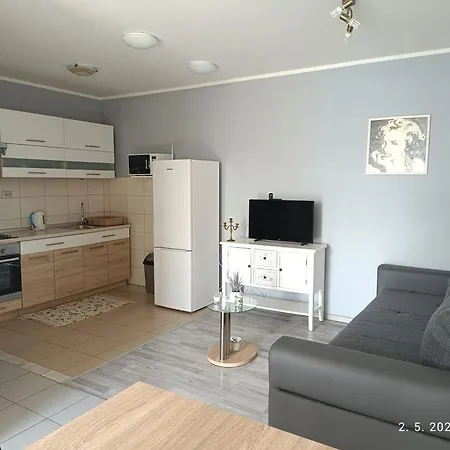 Apartment Leonica *
